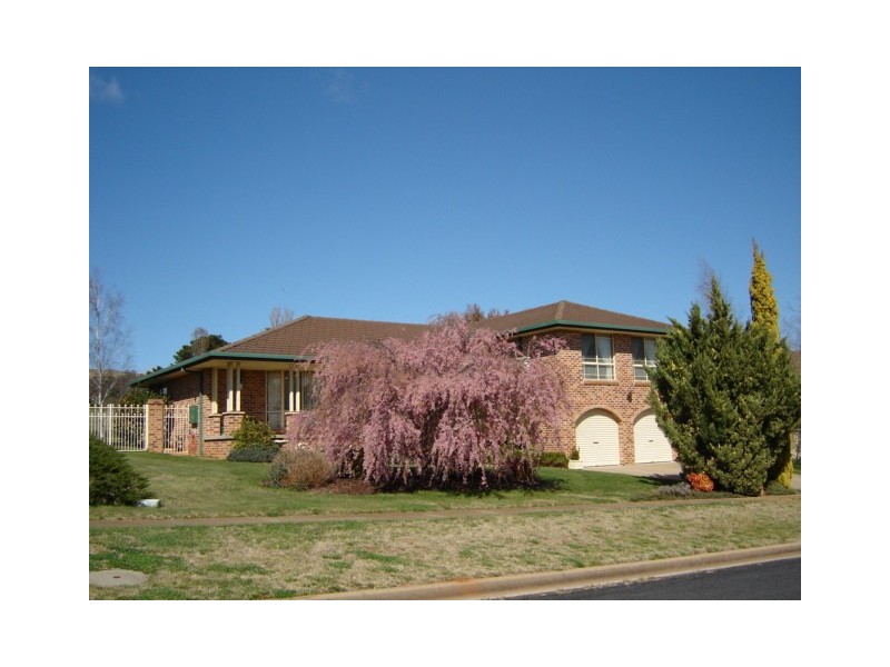 19 Polona Street, Blayney NSW 2799