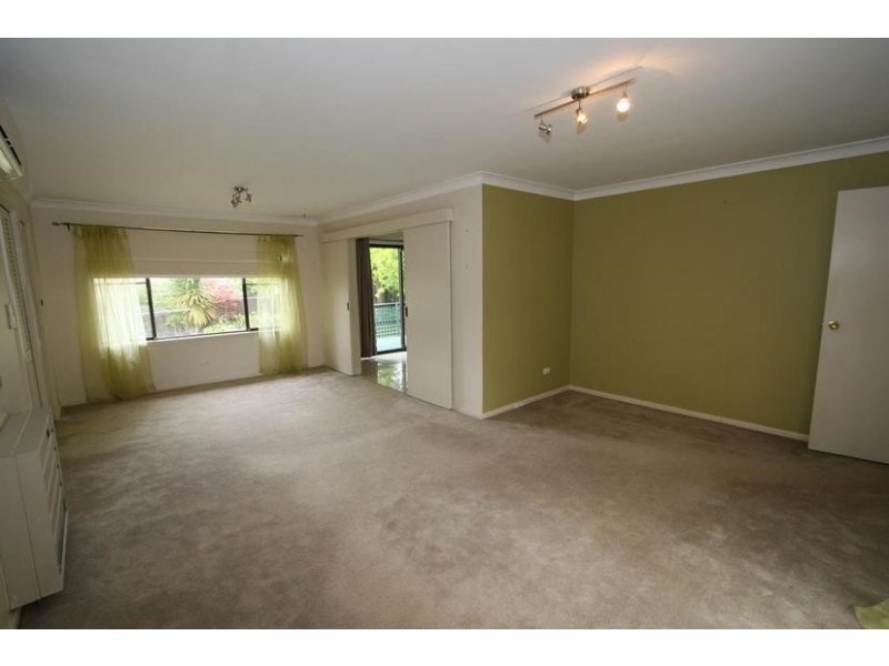 6 Grevillea Street, Orange NSW 2800