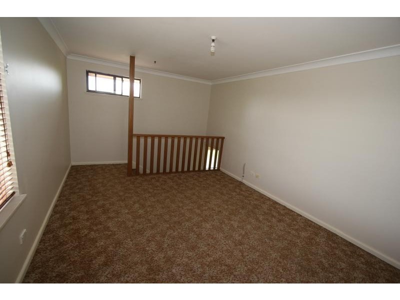6 Grevillea Street, Orange NSW 2800