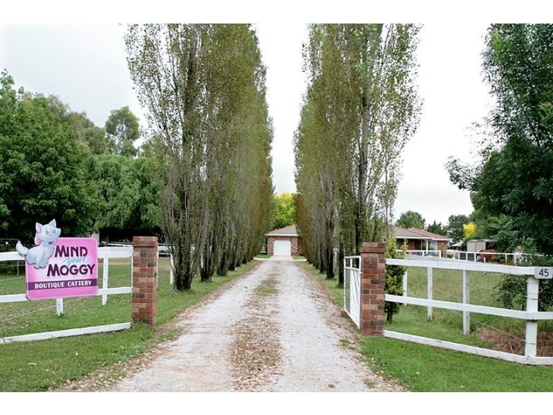 45 Ploughmans Lane, Orange NSW 2800