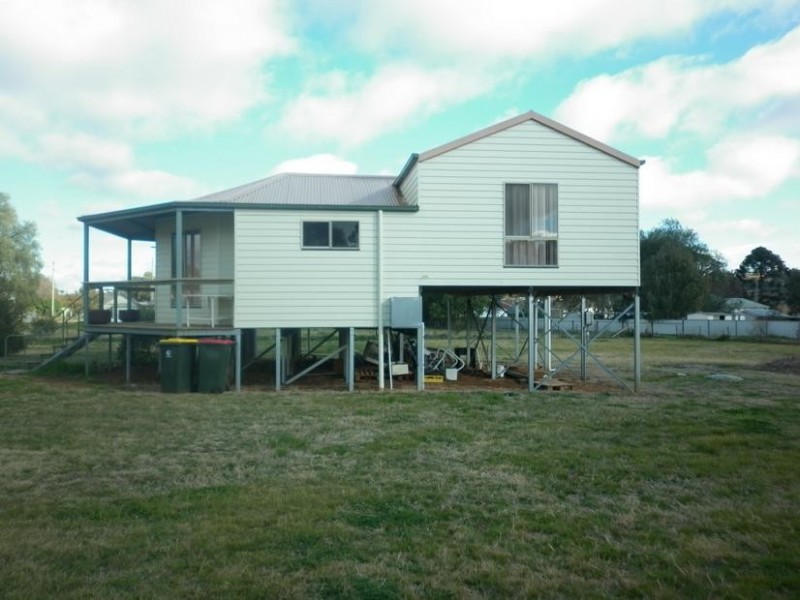 23 Boree Street, Cudal NSW 2864