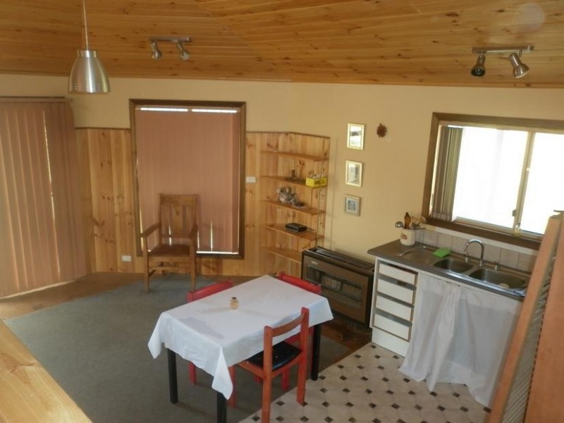 23 Boree Street, Cudal NSW 2864