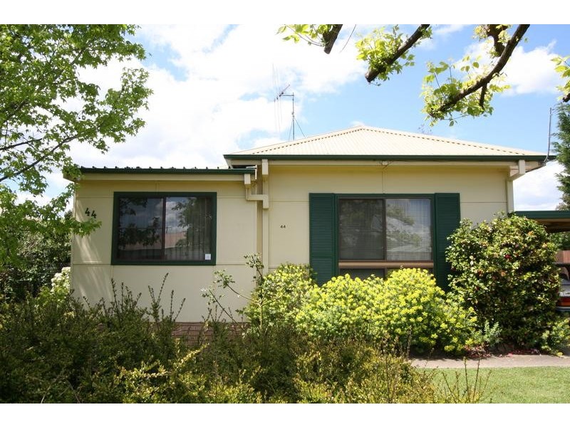 44 Park Street, Orange NSW 2800