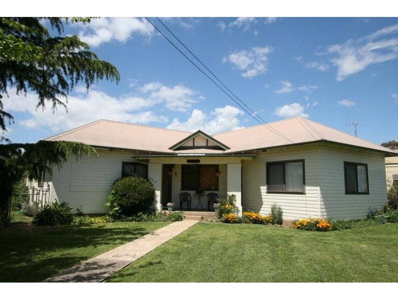 232 March Street, Orange NSW 2800