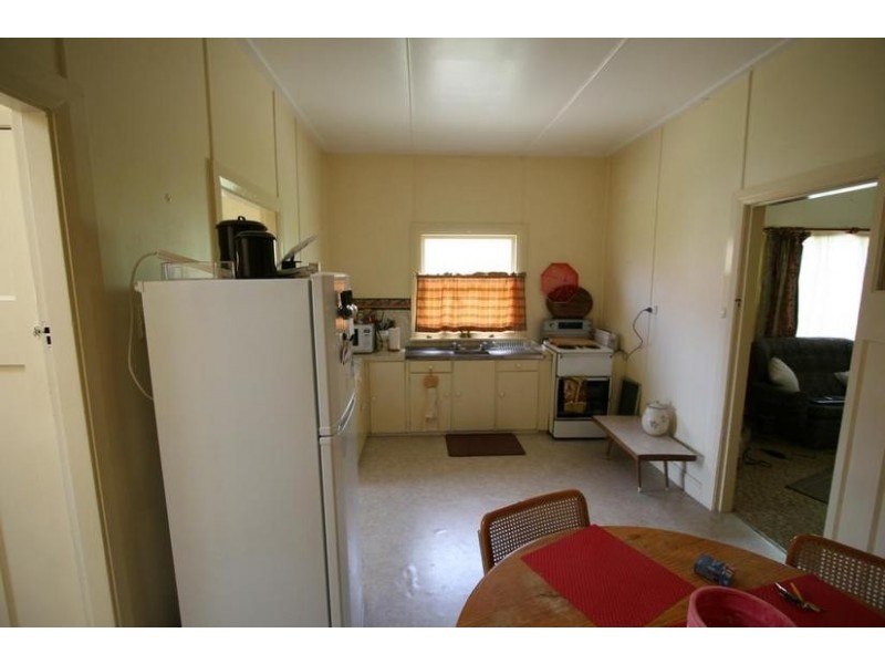 232 March Street, Orange NSW 2800