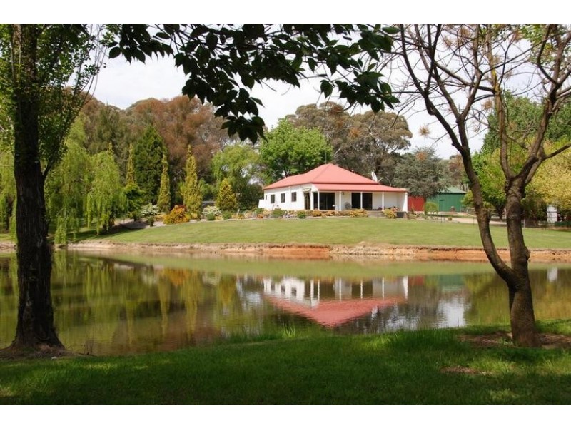 2868 Hobbys Yards Road, Blayney NSW 2799
