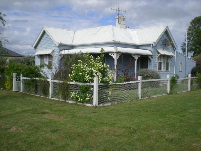 79 Carcoar Street, Blayney NSW 2799