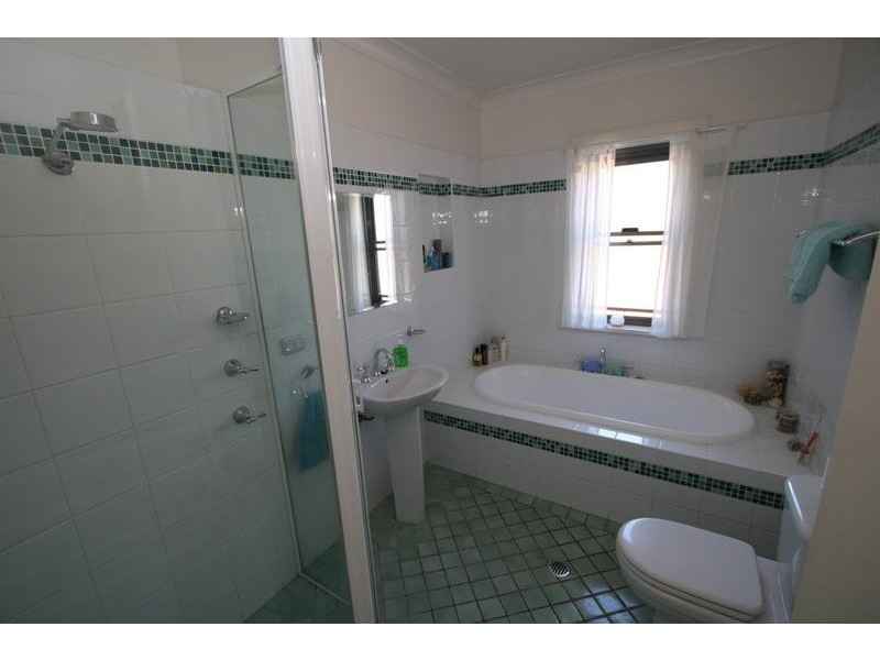 16 Carthew Road, Orange NSW 2800