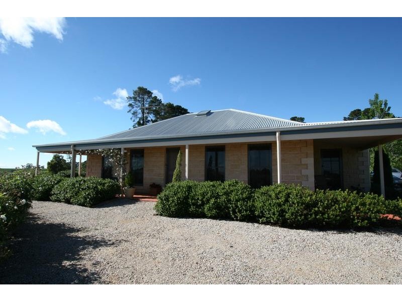 16 Carthew Road, Orange NSW 2800