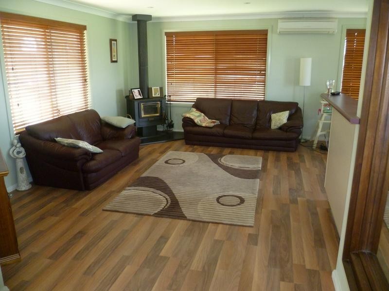 42 Loftus Street, Molong NSW 2866
