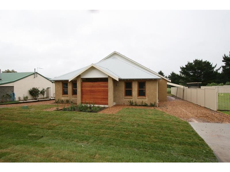 11 & 11a Unwin Street, Millthorpe NSW 2798
