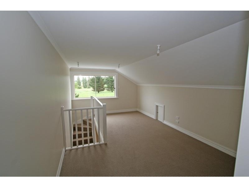 11 & 11a Unwin Street, Millthorpe NSW 2798