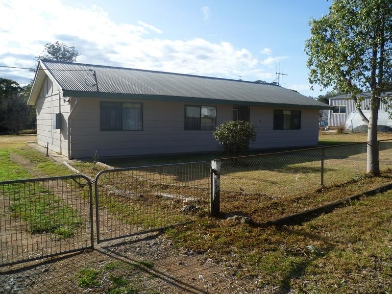 14 George Street, Molong NSW 2866
