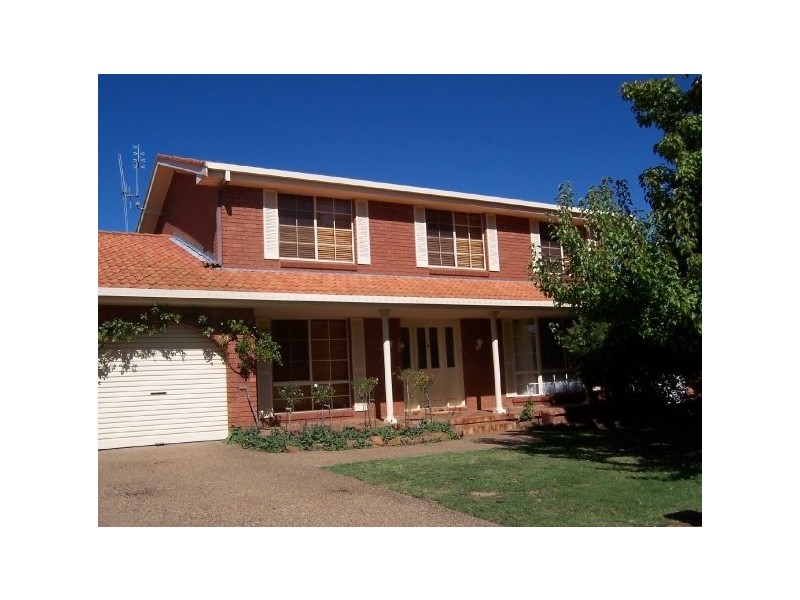 3 Ibis Crescent, Orange NSW 2800