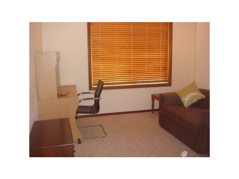 3 Ibis Crescent, Orange NSW 2800