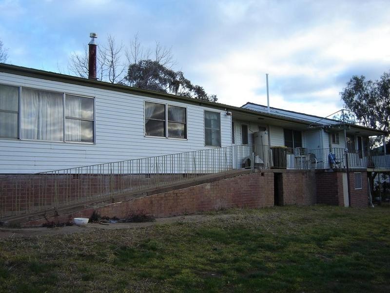 27 Lee Street, Molong NSW 2866