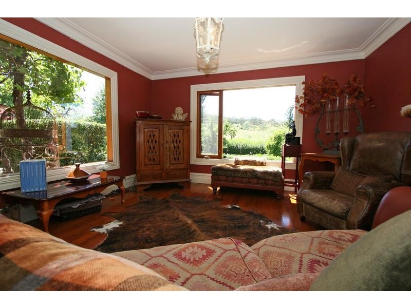 678 Burrendong Way, Orange NSW 2800