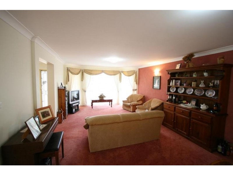 31 Goldfinch Way, Orange NSW 2800