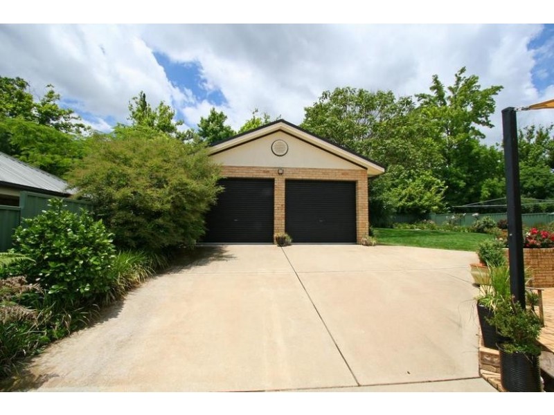31 Goldfinch Way, Orange NSW 2800