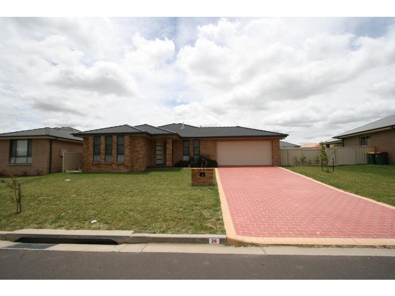 26 Brooklands Drive, Orange NSW 2800
