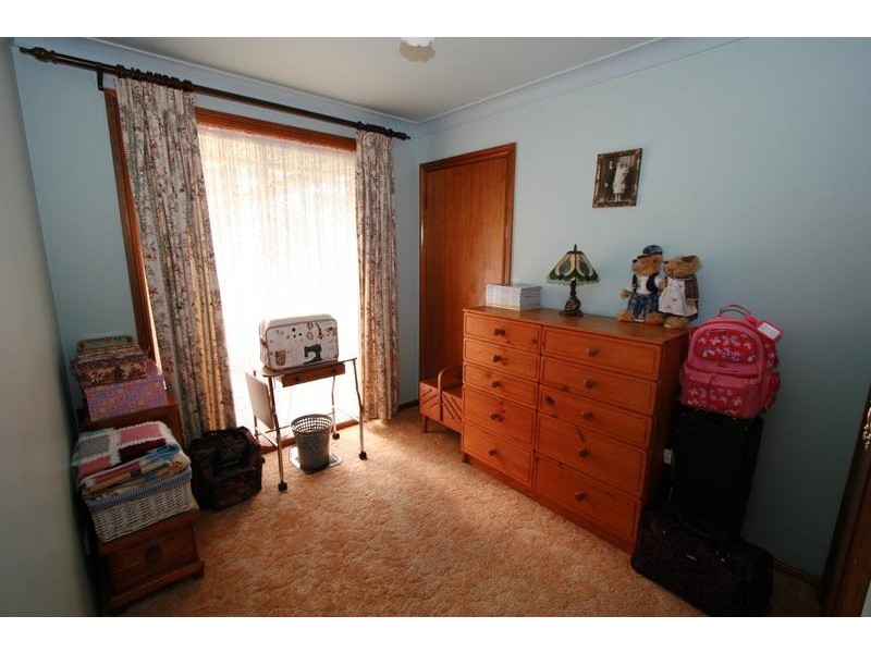 13 Hargraves Crescent, Orange NSW 2800