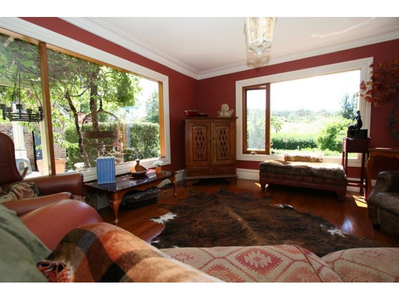 678 Burrendong Way, Orange NSW 2800