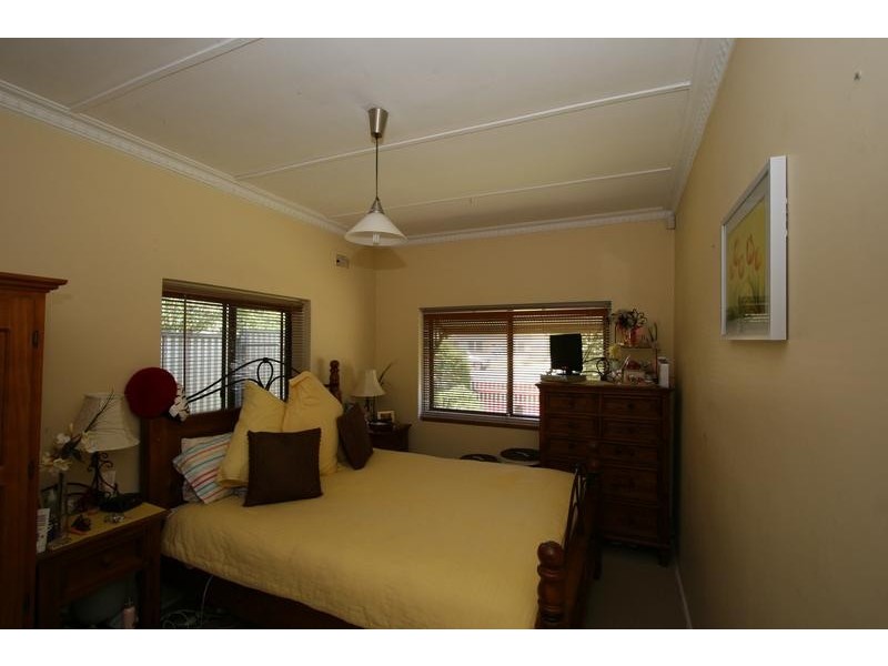 33 Dalton Street, Orange NSW 2800