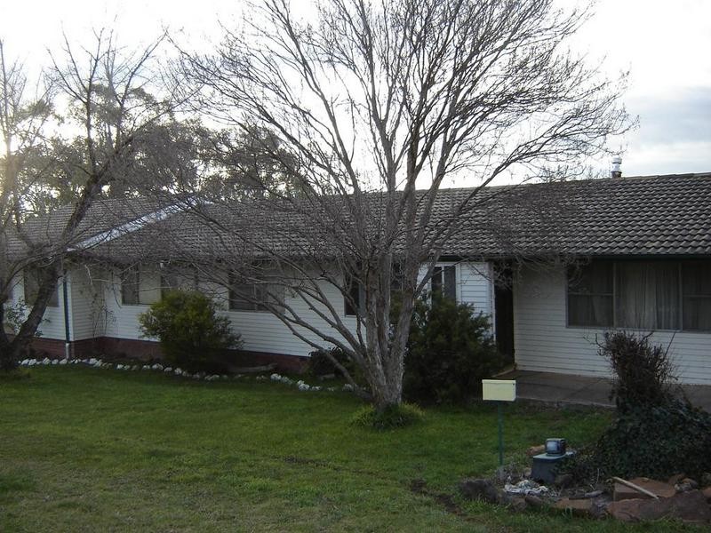 27 Lee Street, Molong NSW 2866