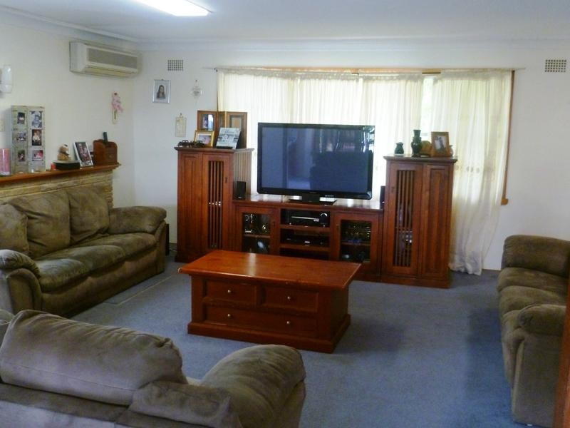 27 Lee Street, Molong NSW 2866