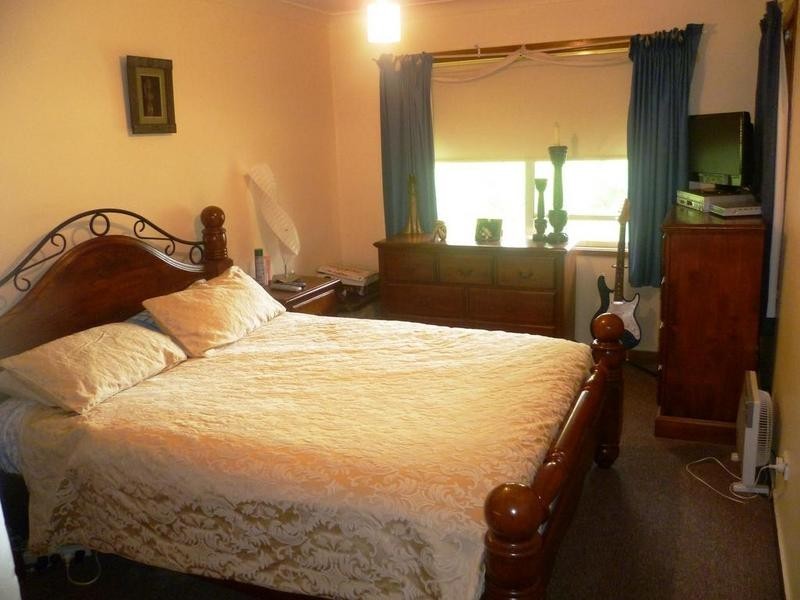 27 Lee Street, Molong NSW 2866