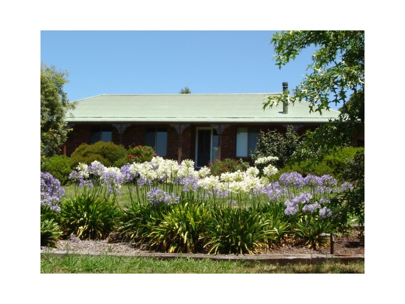 201 Errowanbang Road, Carcoar NSW 2791