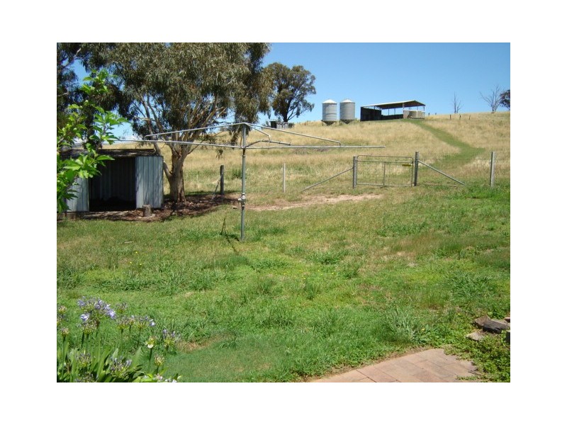 201 Errowanbang Road, Carcoar NSW 2791
