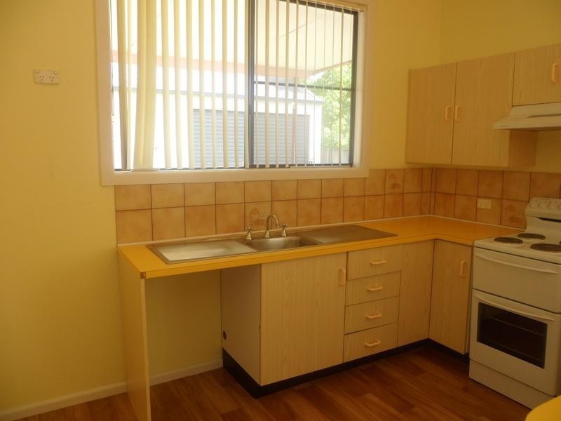 16 Molong Street, Molong NSW 2866