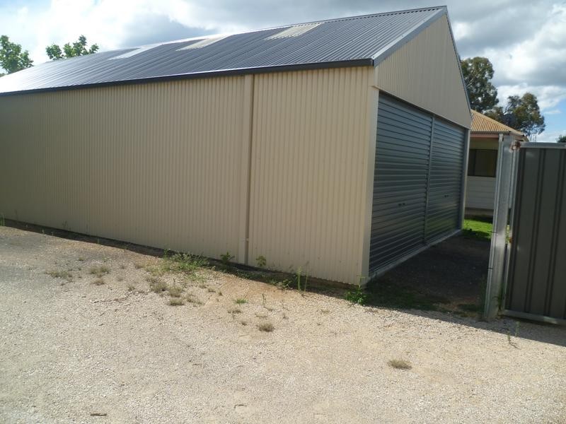 16 Molong Street, Molong NSW 2866