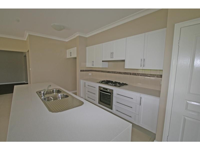 2 Row Close, Orange NSW 2800
