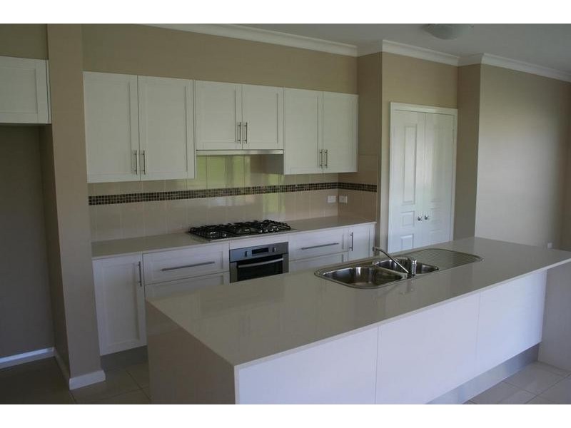 2 Row Close, Orange NSW 2800