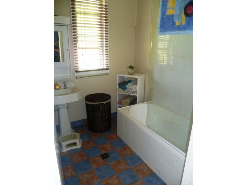 80 Park Street, Molong NSW 2866