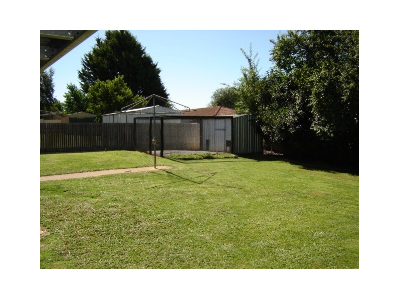 38 Polona Street, Blayney NSW 2799