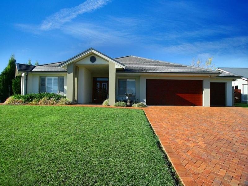 25 Stirling Avenue, Orange NSW 2800