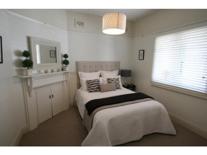 47 Clinton Street, Orange NSW 2800