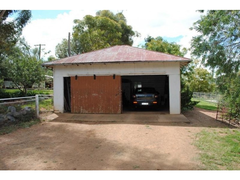 - Cargo Road, Cargo NSW 2800