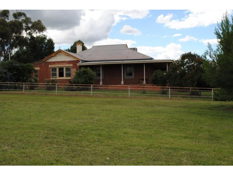 - Cargo Road, Cargo NSW 2800