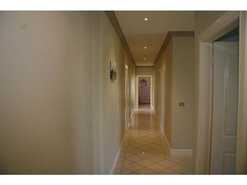 11 Charles Booth Way, Millthorpe NSW 2798