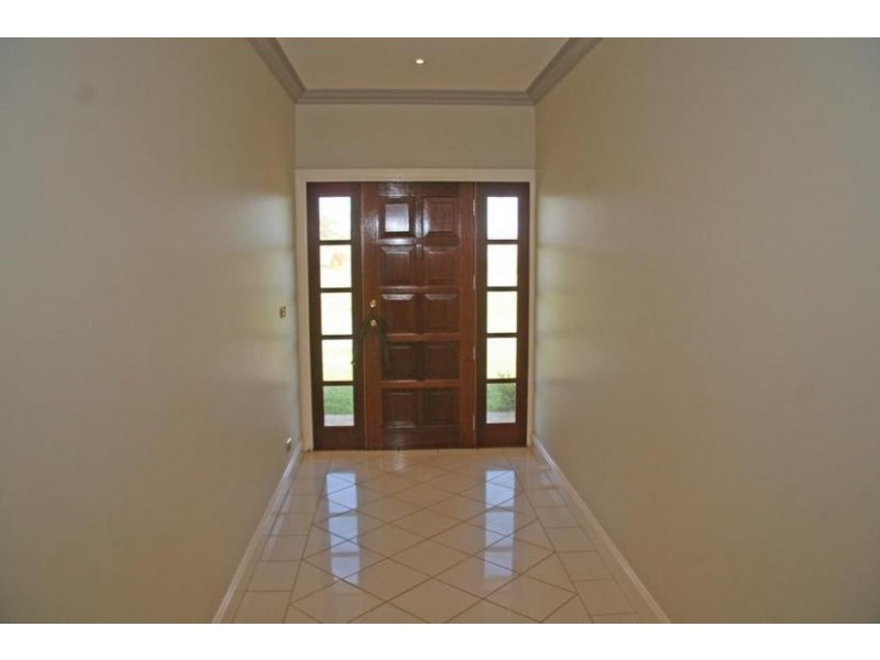 11 Charles Booth Way, Millthorpe NSW 2798