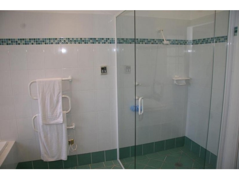 11 Charles Booth Way, Millthorpe NSW 2798