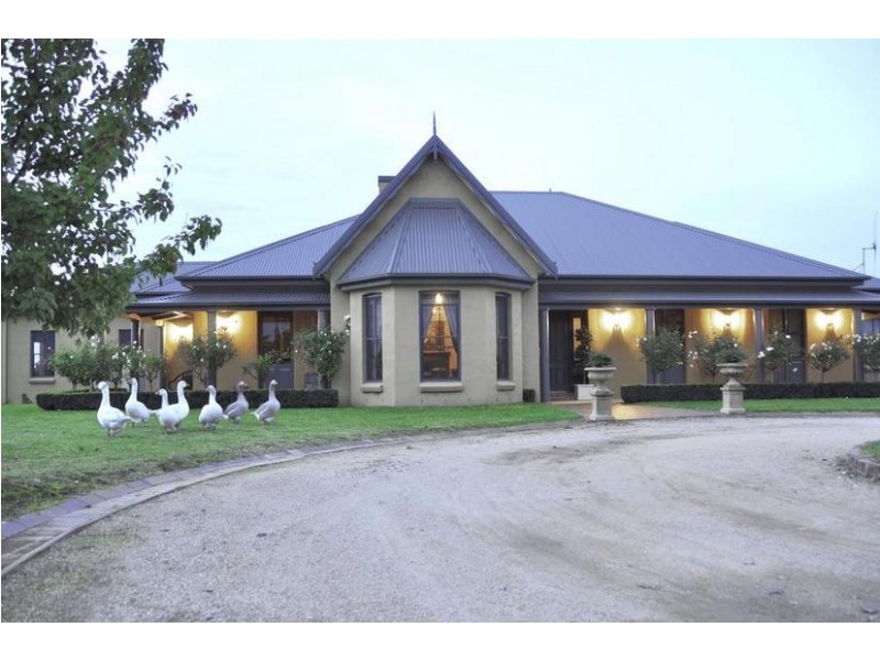 442 The Escort Way, Orange NSW 2800