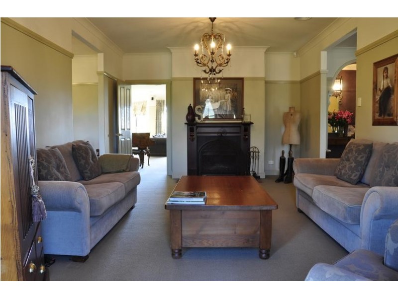 442 The Escort Way, Orange NSW 2800