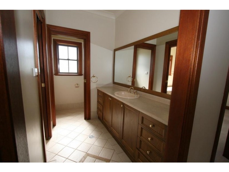 29 Hewitt Close, Orange NSW 2800