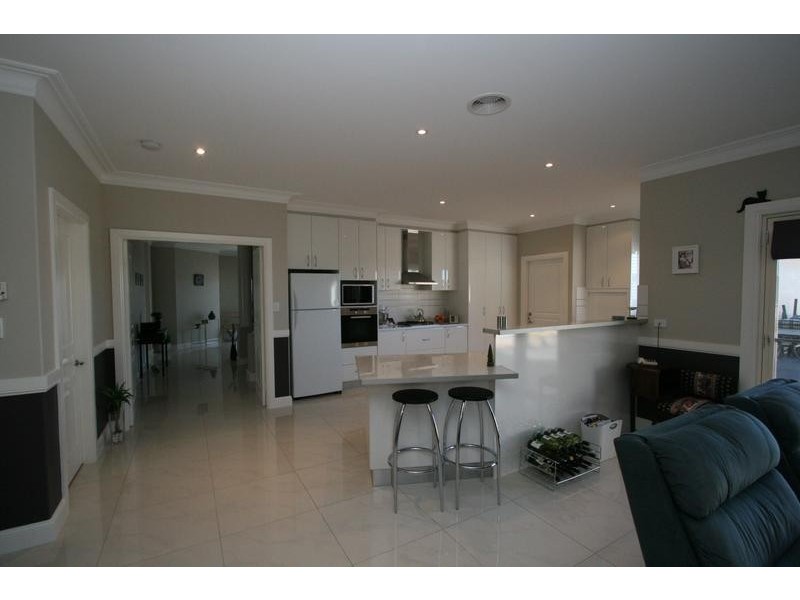 21 Stirling Avenue, Orange NSW 2800