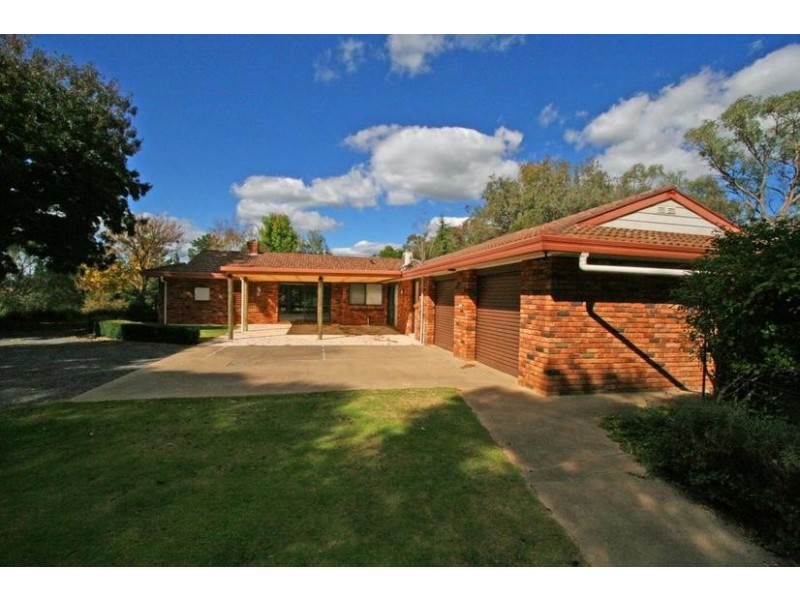 172 Griffin Road, Orange NSW 2800